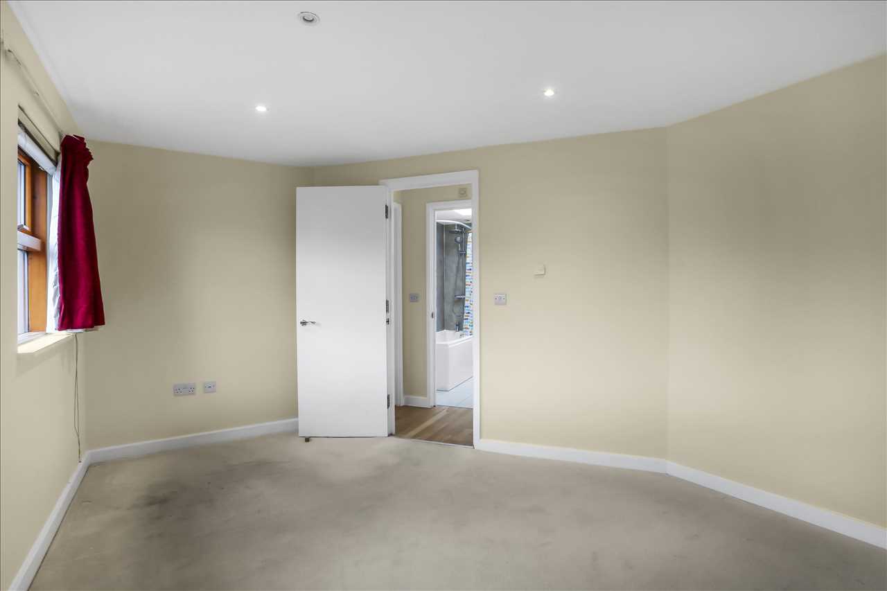 2 bed flat for sale in Ingestre Road 2