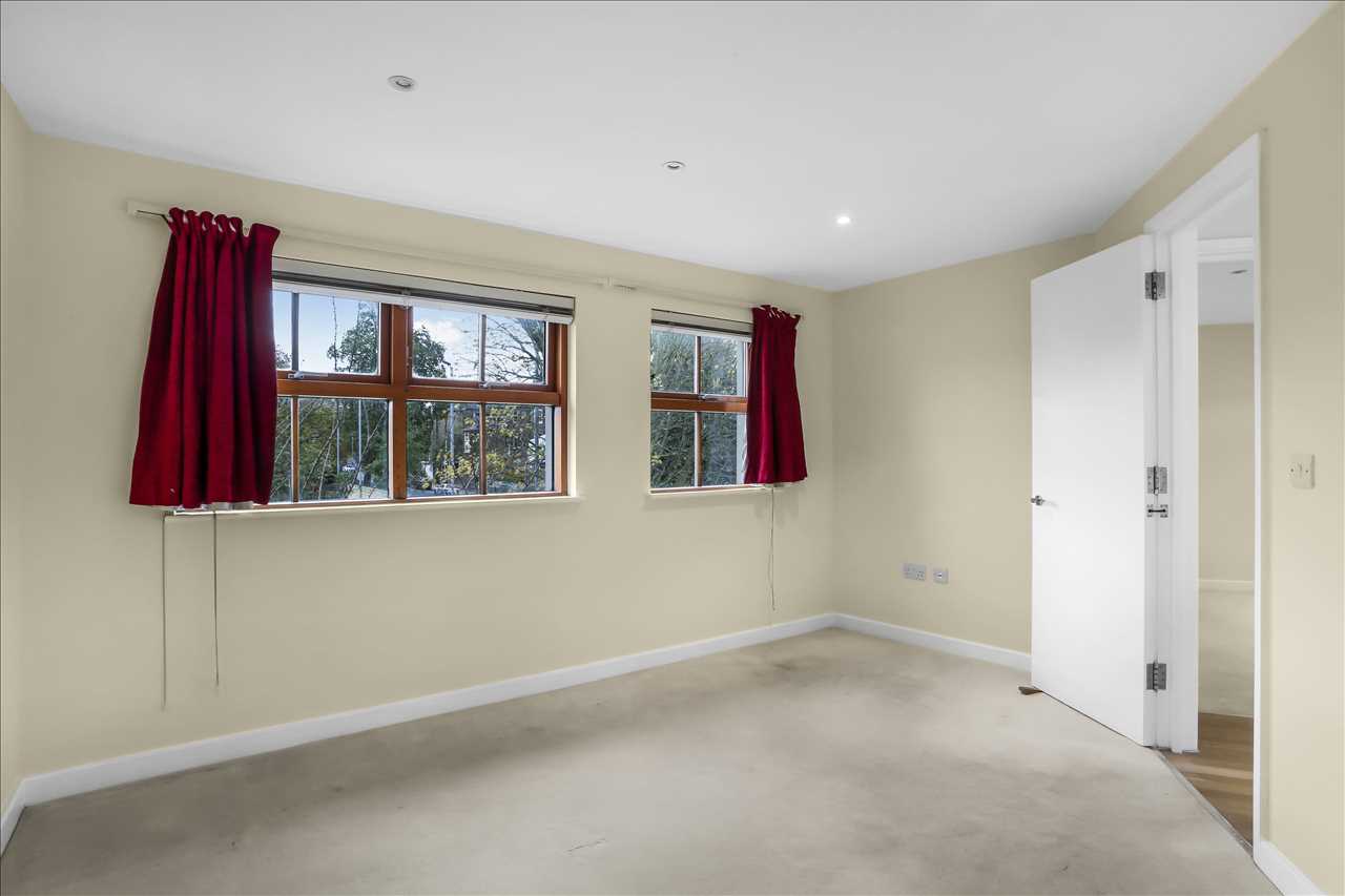 2 bed flat for sale in Ingestre Road  - Property Image 4