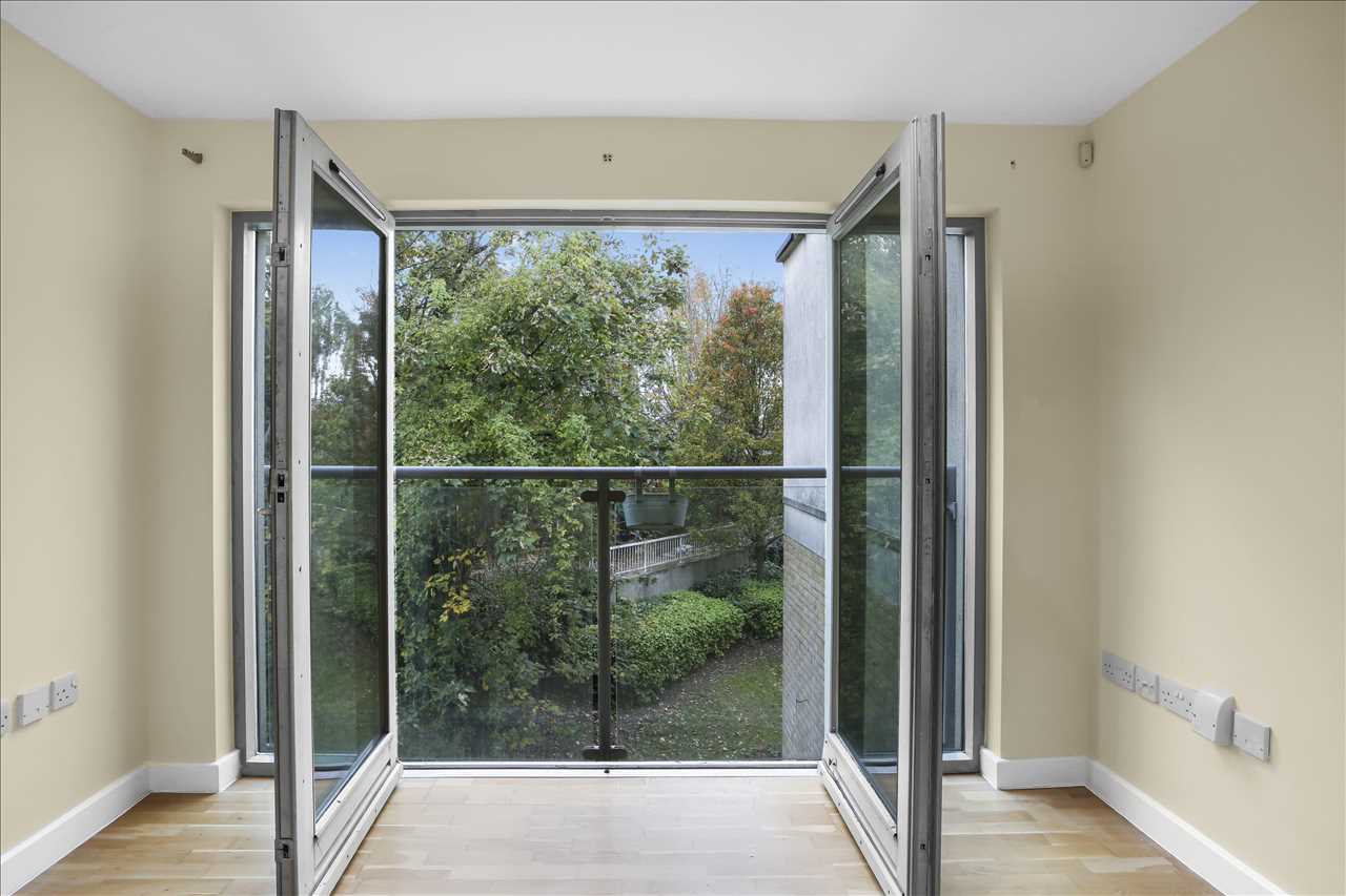 2 bed flat for sale in Ingestre Road 7