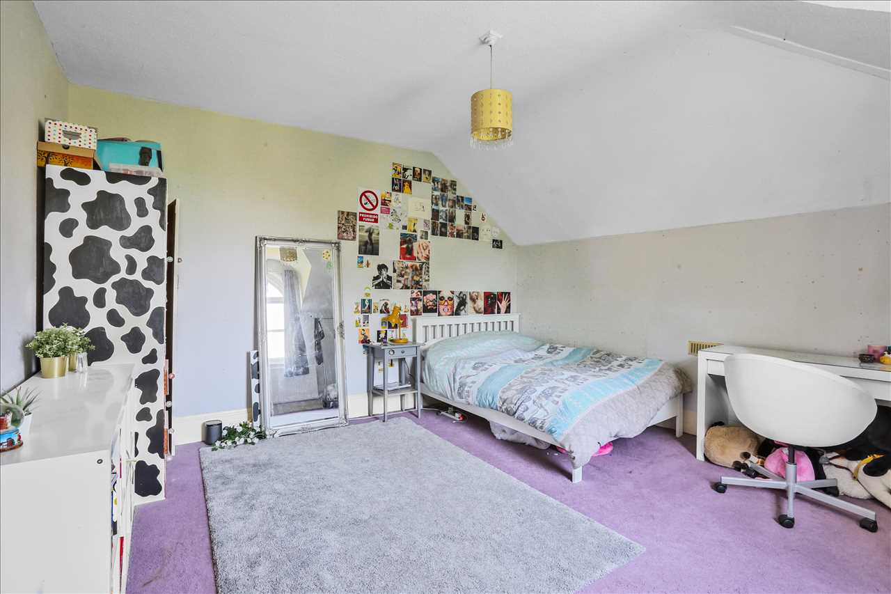 6 bed detached house for sale in Carleton Road  - Property Image 15
