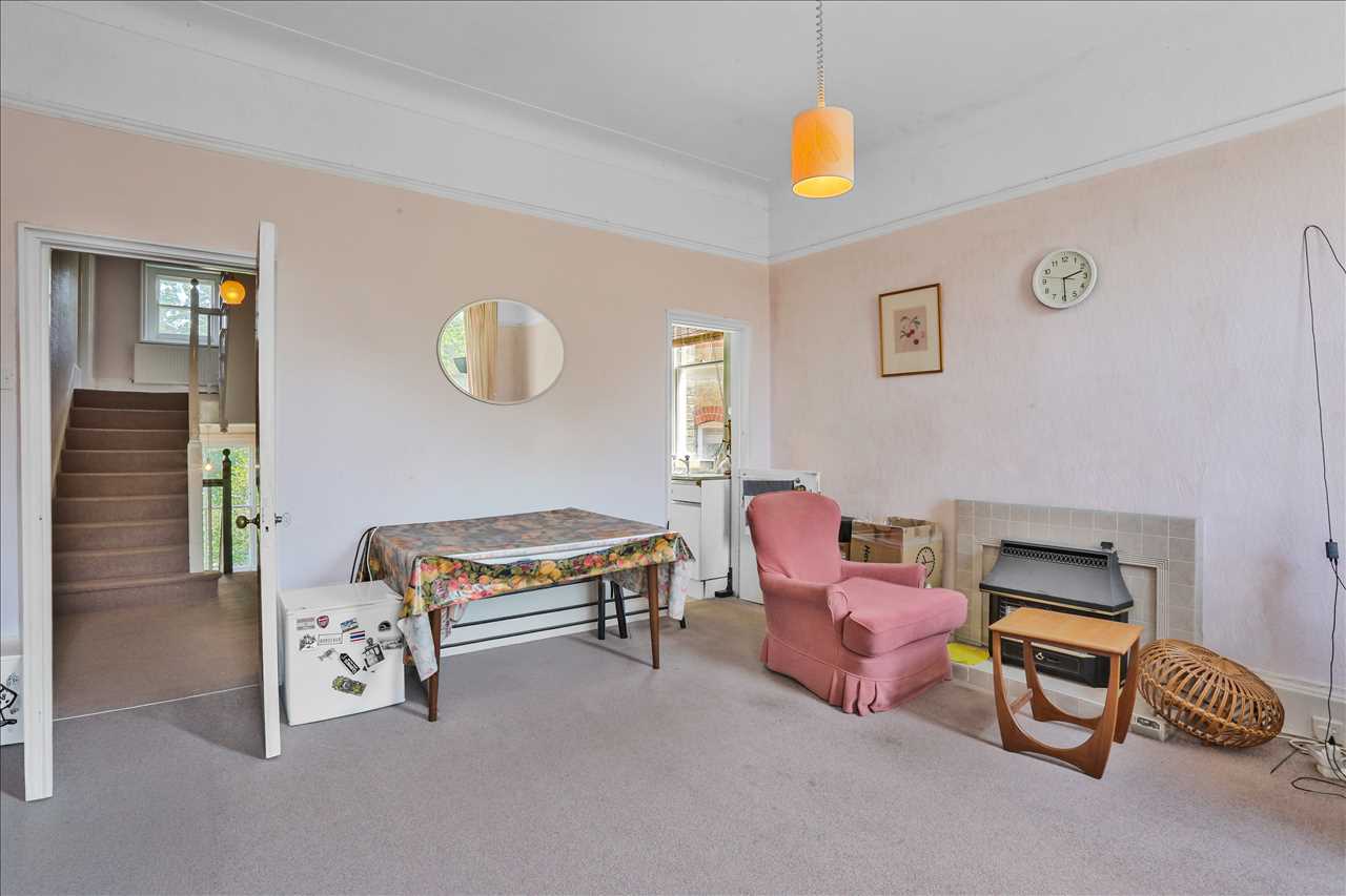 6 bed detached house for sale in Carleton Road  - Property Image 17