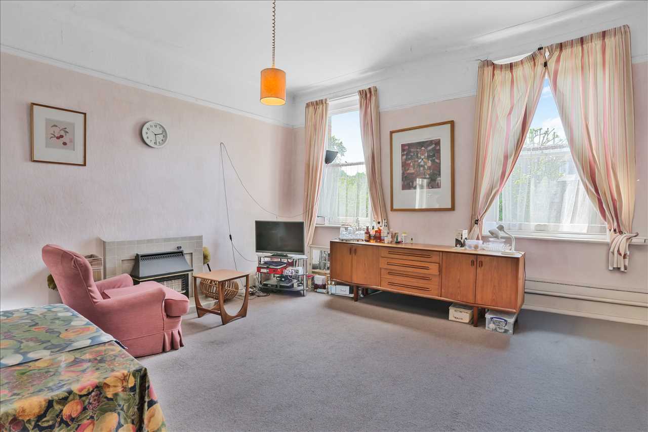 6 bed detached house for sale in Carleton Road 17