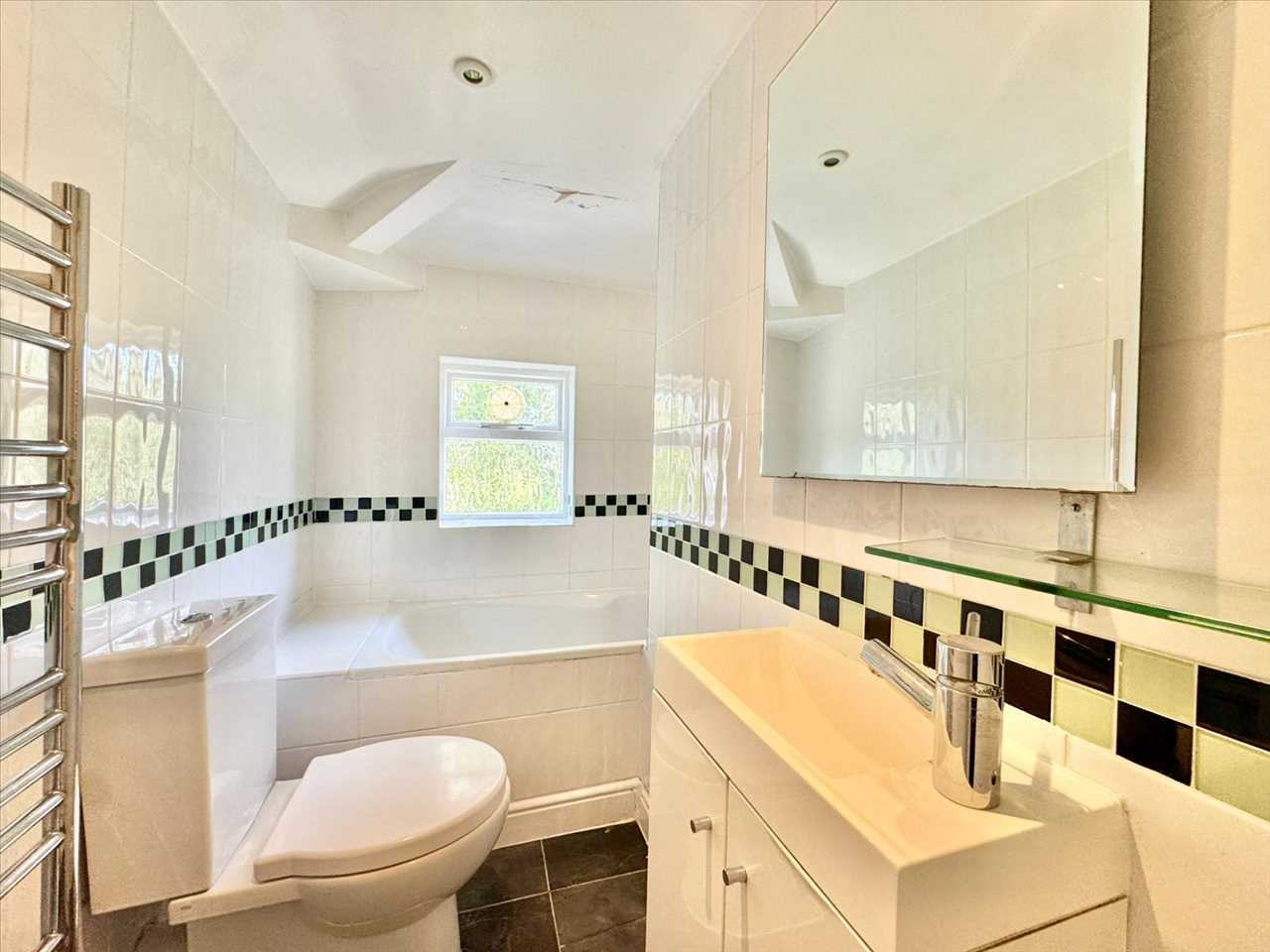 2 bed flat for sale in Tufnell Park Road 7