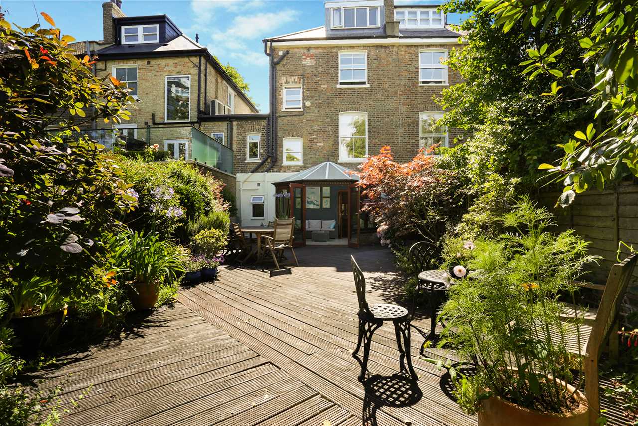 4 bed semi-detached house for sale in Hungerford Road  - Property Image 10