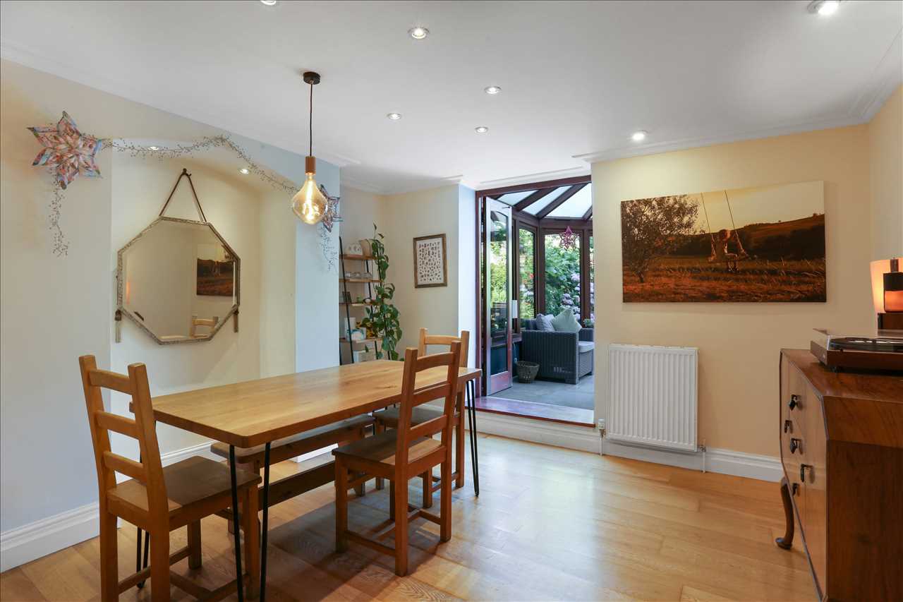 4 bed semi-detached house for sale in Hungerford Road 12