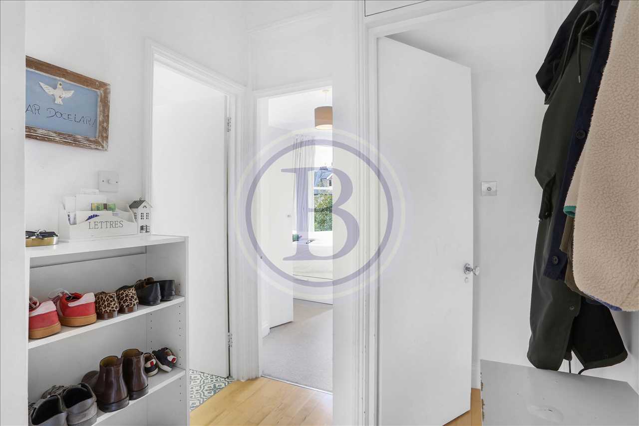 2 bed flat for sale in Yerbury Road 14