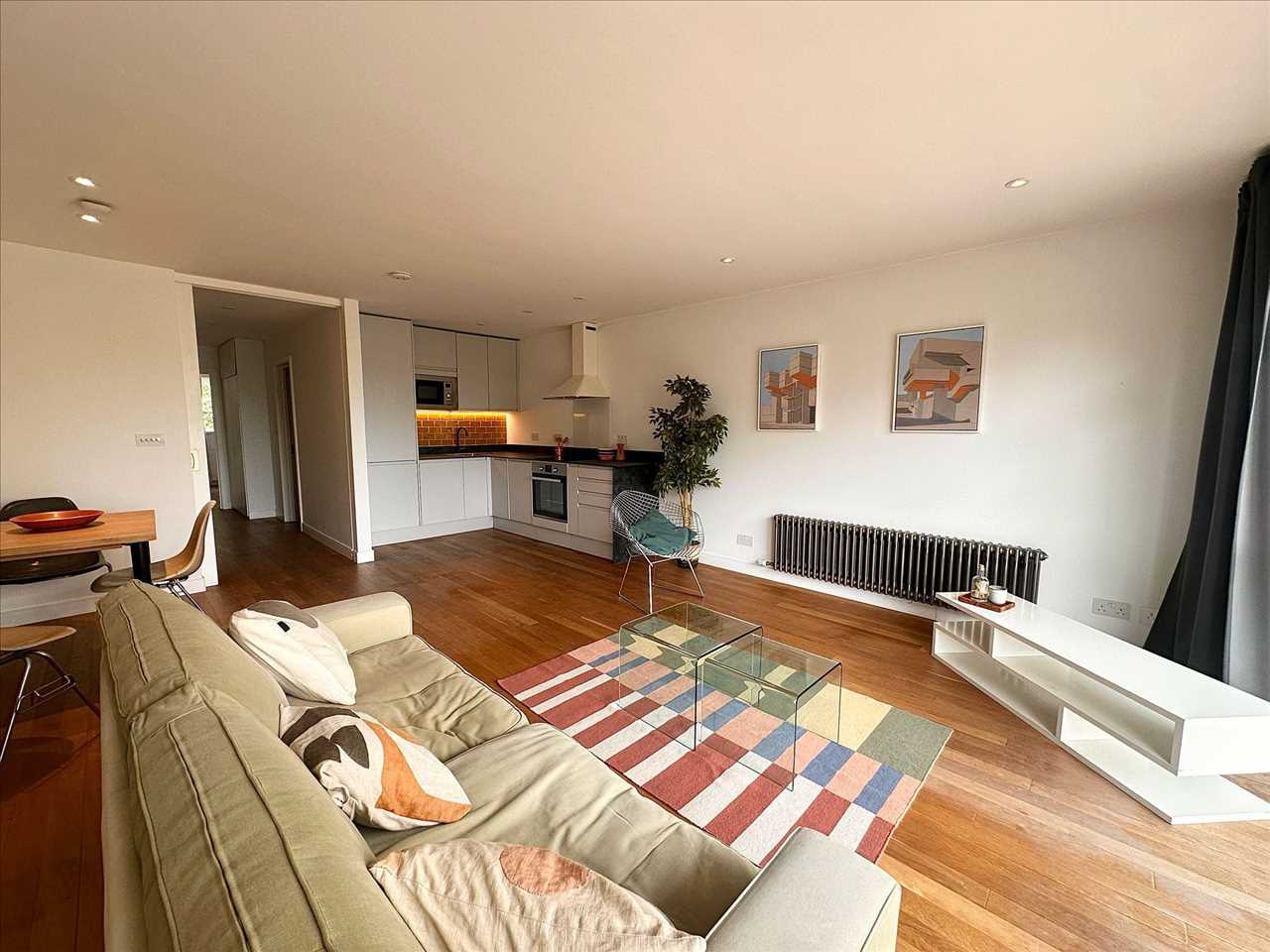 1 bed flat for sale in Chetwynd Road 4