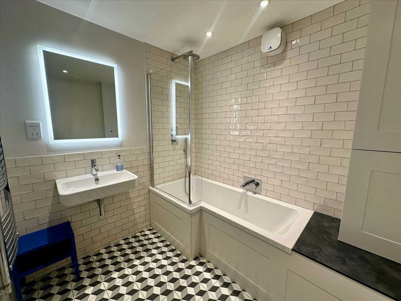 1 bed flat for sale in Chetwynd Road 9
