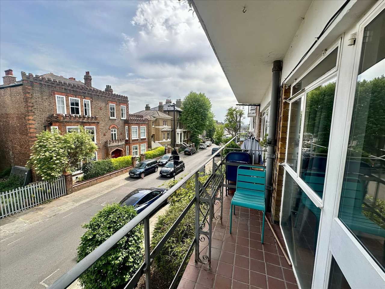 1 bed flat for sale in Chetwynd Road 10