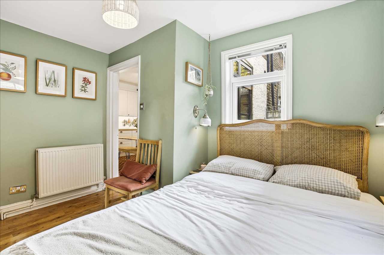 1 bed flat for sale in Montpelier Grove  - Property Image 7