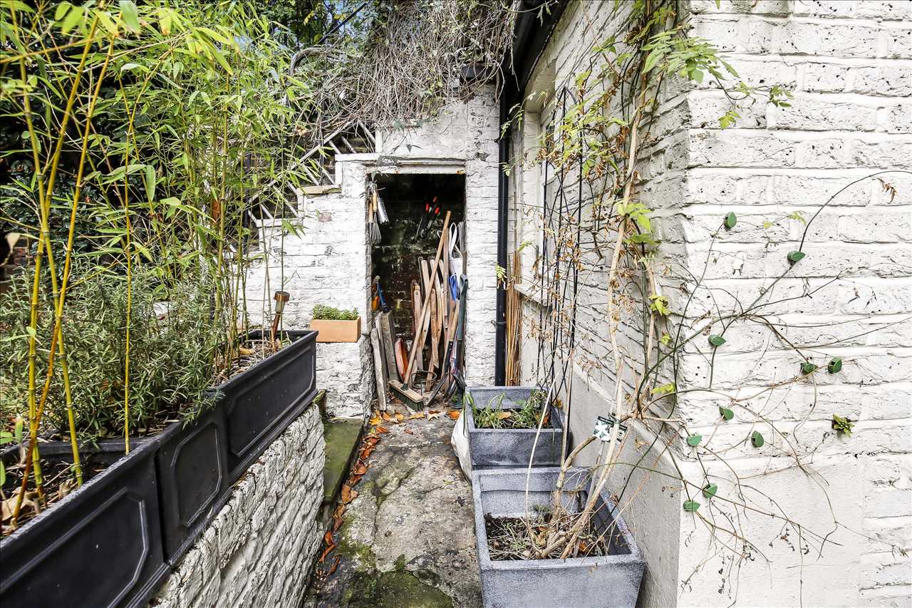 1 bed flat for sale in Montpelier Grove  - Property Image 17
