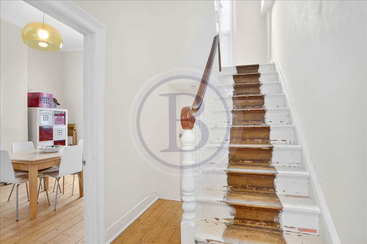 3 bed maisonette for sale in Corinne Road 17