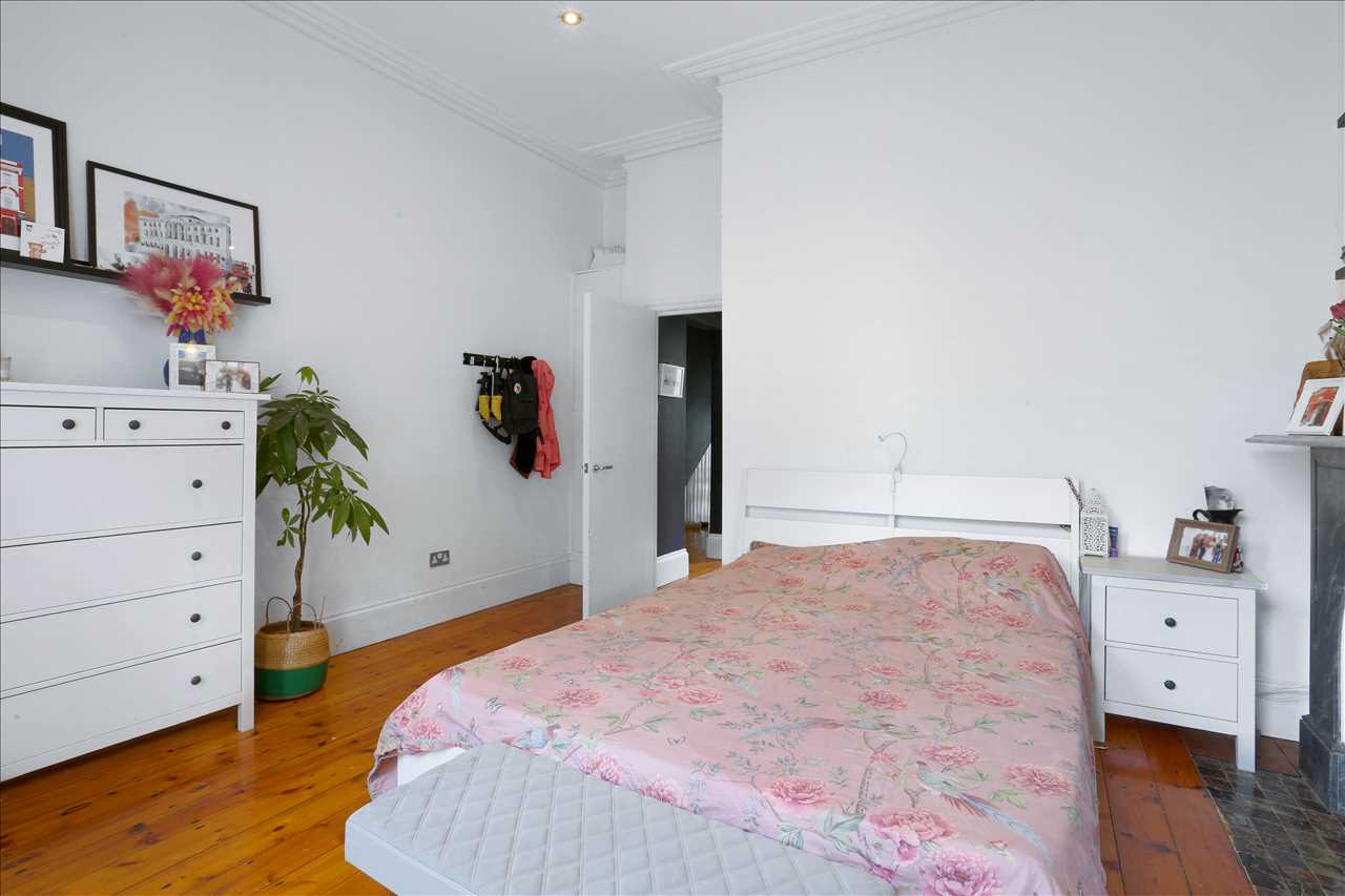 2 bed flat for sale in Tytherton Road 10