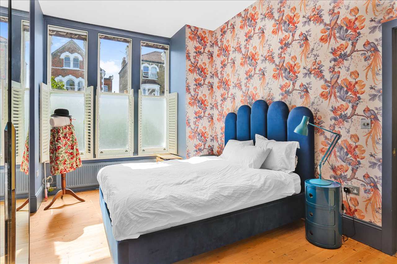 3 bed flat for sale in Yerbury Road  - Property Image 13