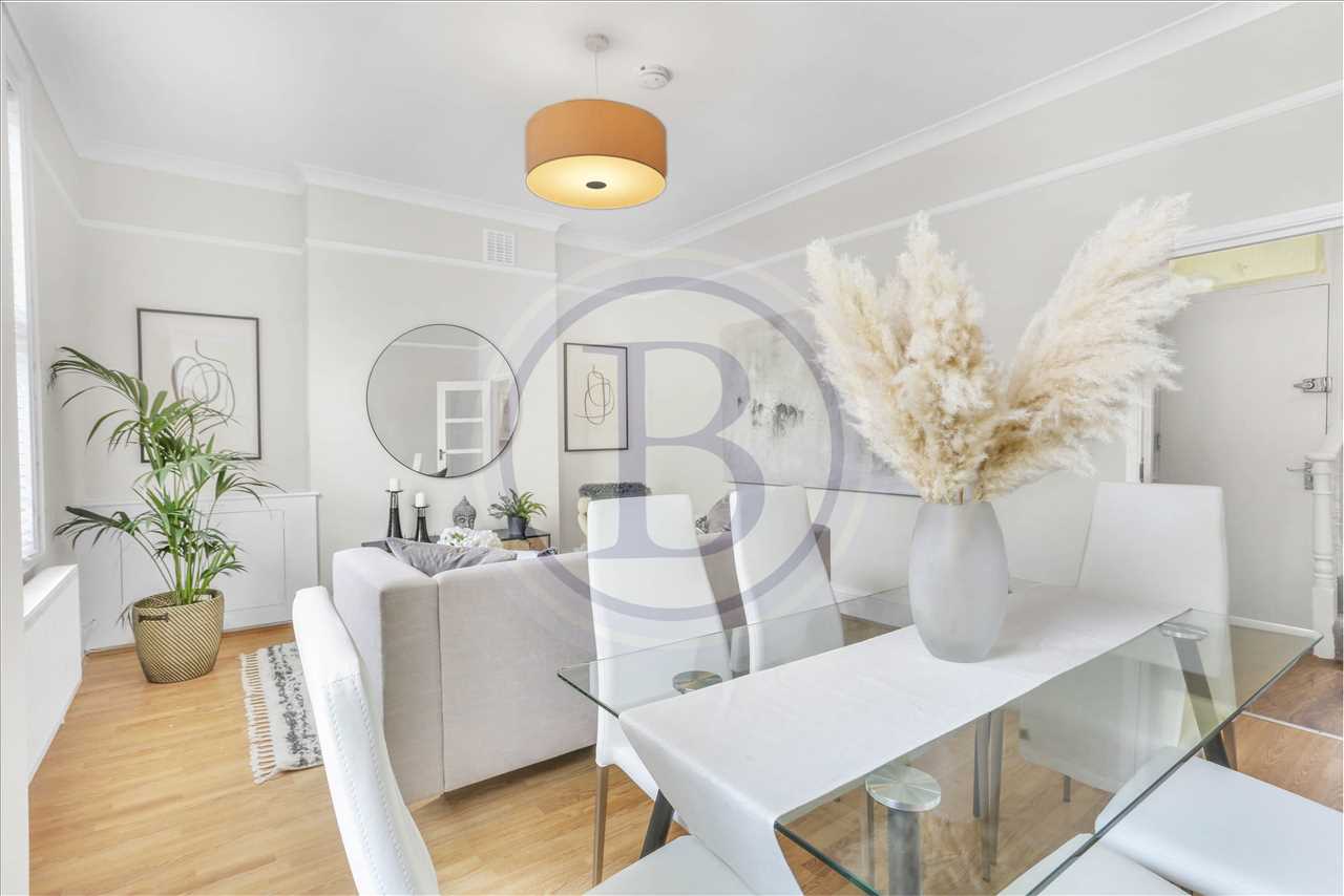 NO ONWARD CHAIN! This beautifully presented, generously proportioned split-level apartment (around 1,207 sq ft / 112 sq m, including eaves storage, with some restricted head height) occupies the first, second and third/loft floors of a converted Victorian building, set in a desirable Tufnell ...
