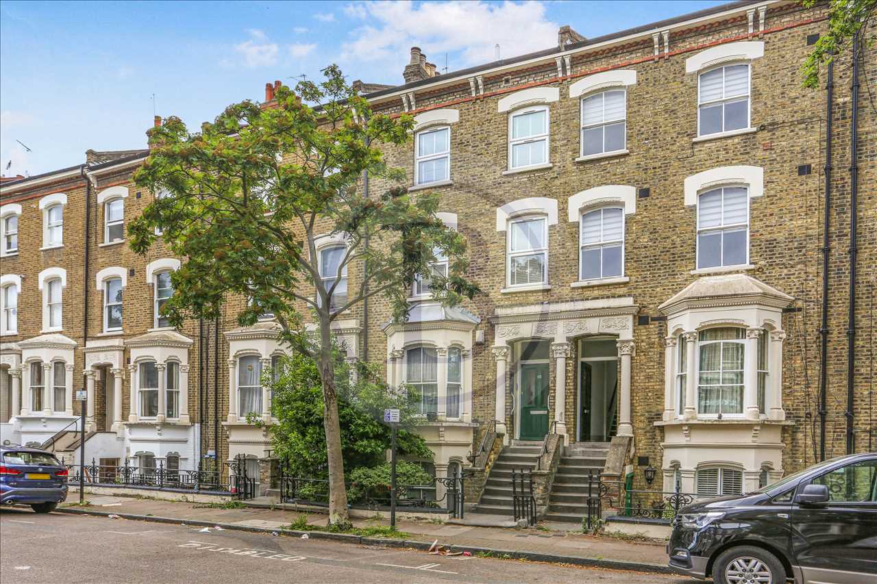 3 bed flat for sale in Crayford Road 1
