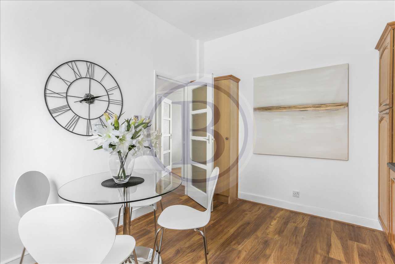 3 bed flat for sale in Crayford Road 7