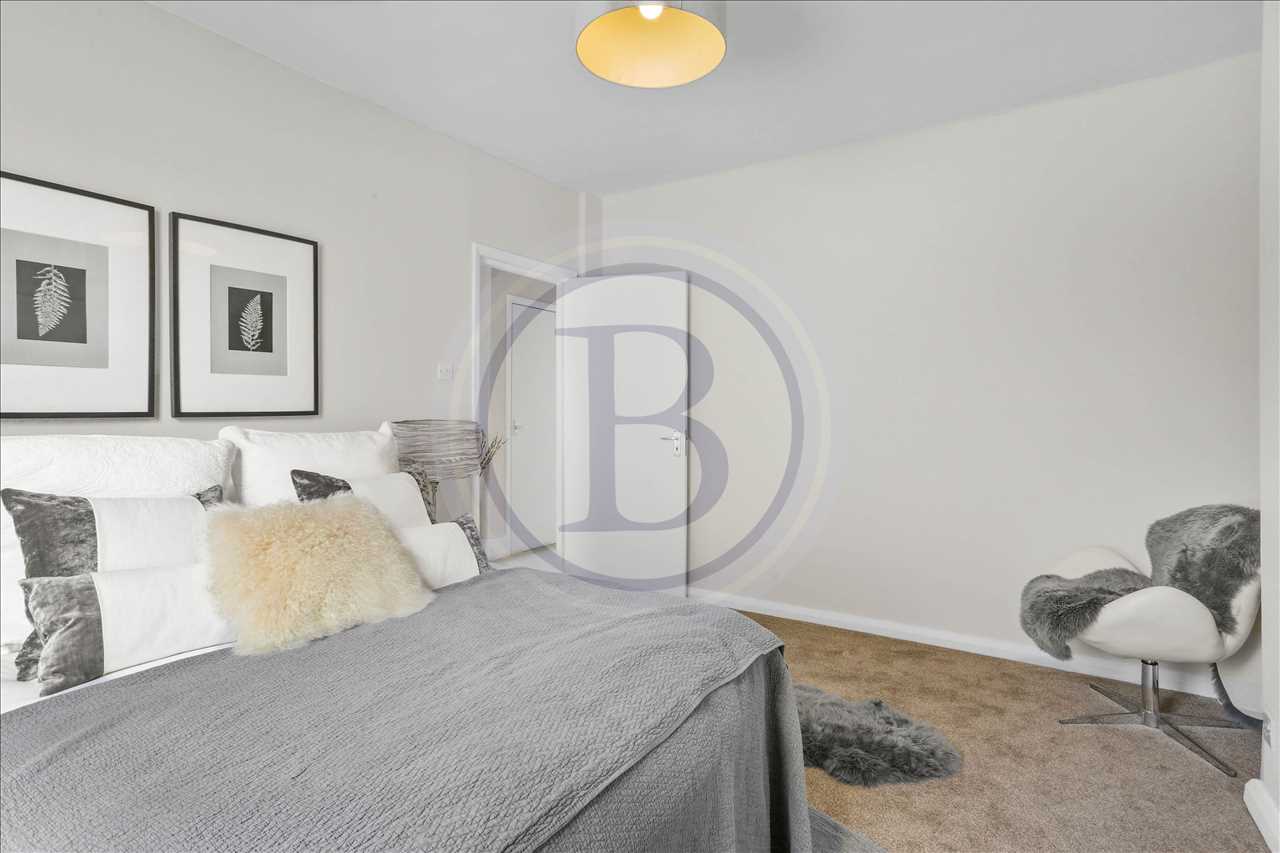 3 bed flat for sale in Crayford Road 13