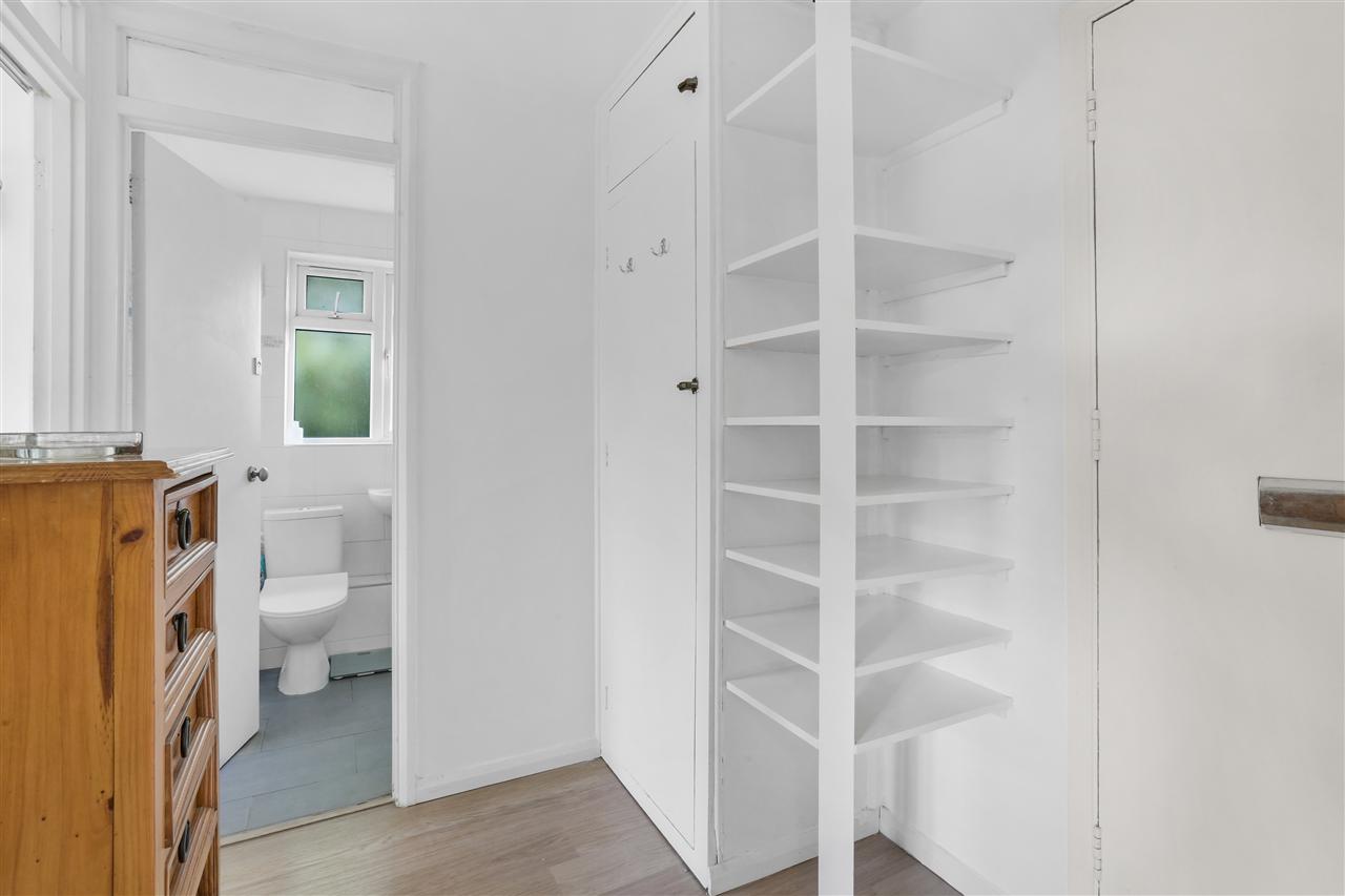 1 bed flat for sale in Hunter House Junction Road 8