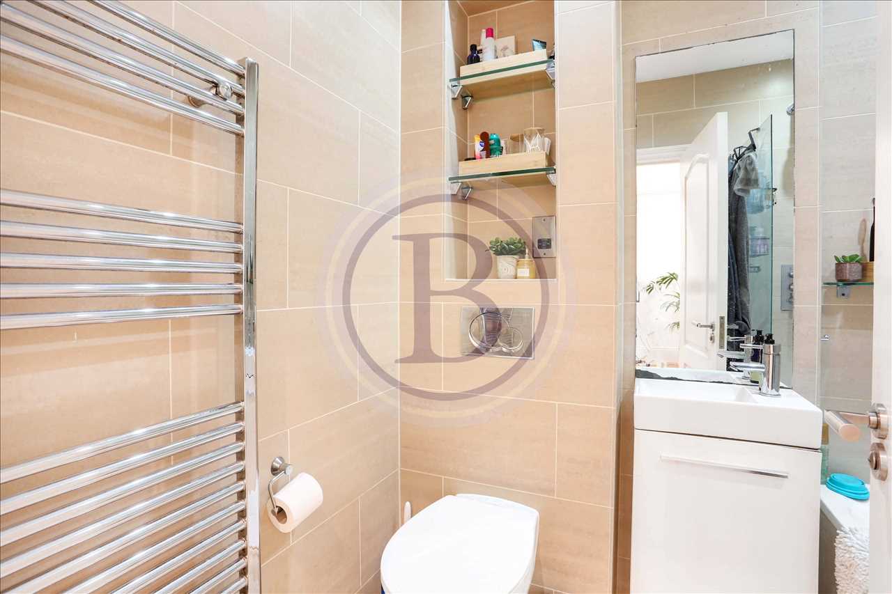 1 bed flat for sale in Brecknock Road 11