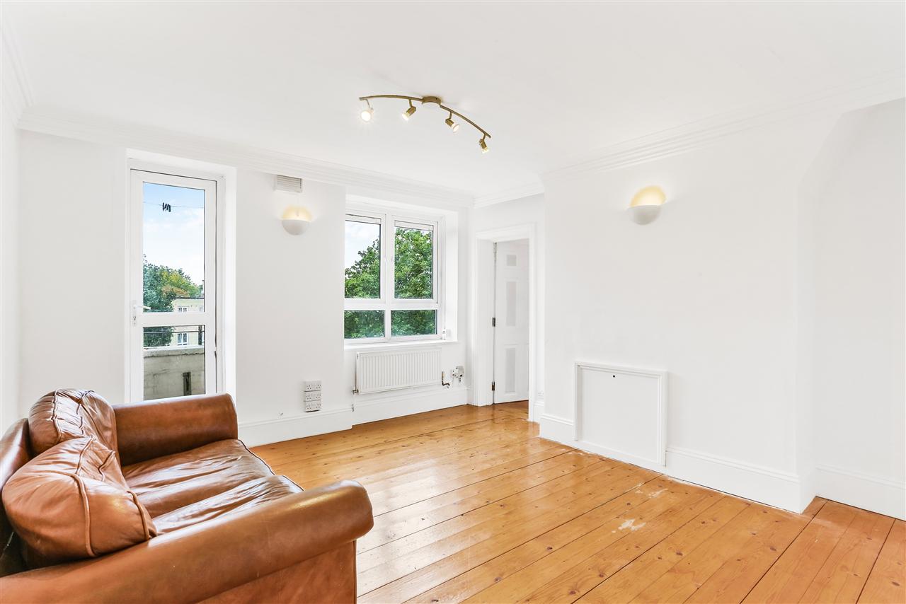 2 bed flat for sale - Property Image 1