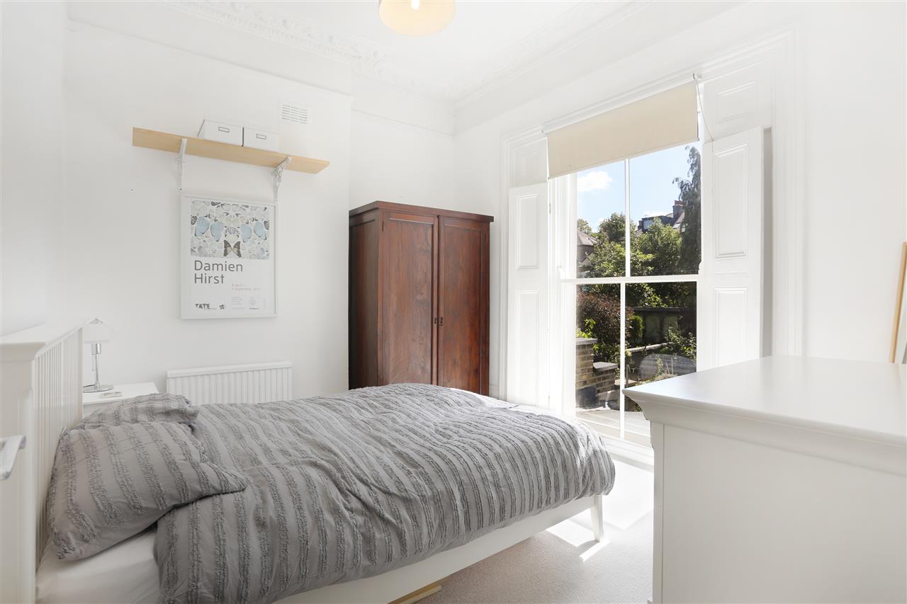 2 bed flat for sale in Tufnell Park Road 8