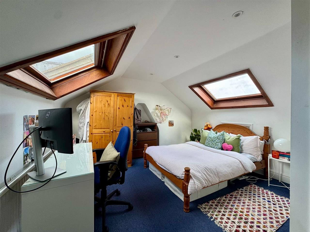 2 bed flat to rent in Huddleston Road  - Property Image 5