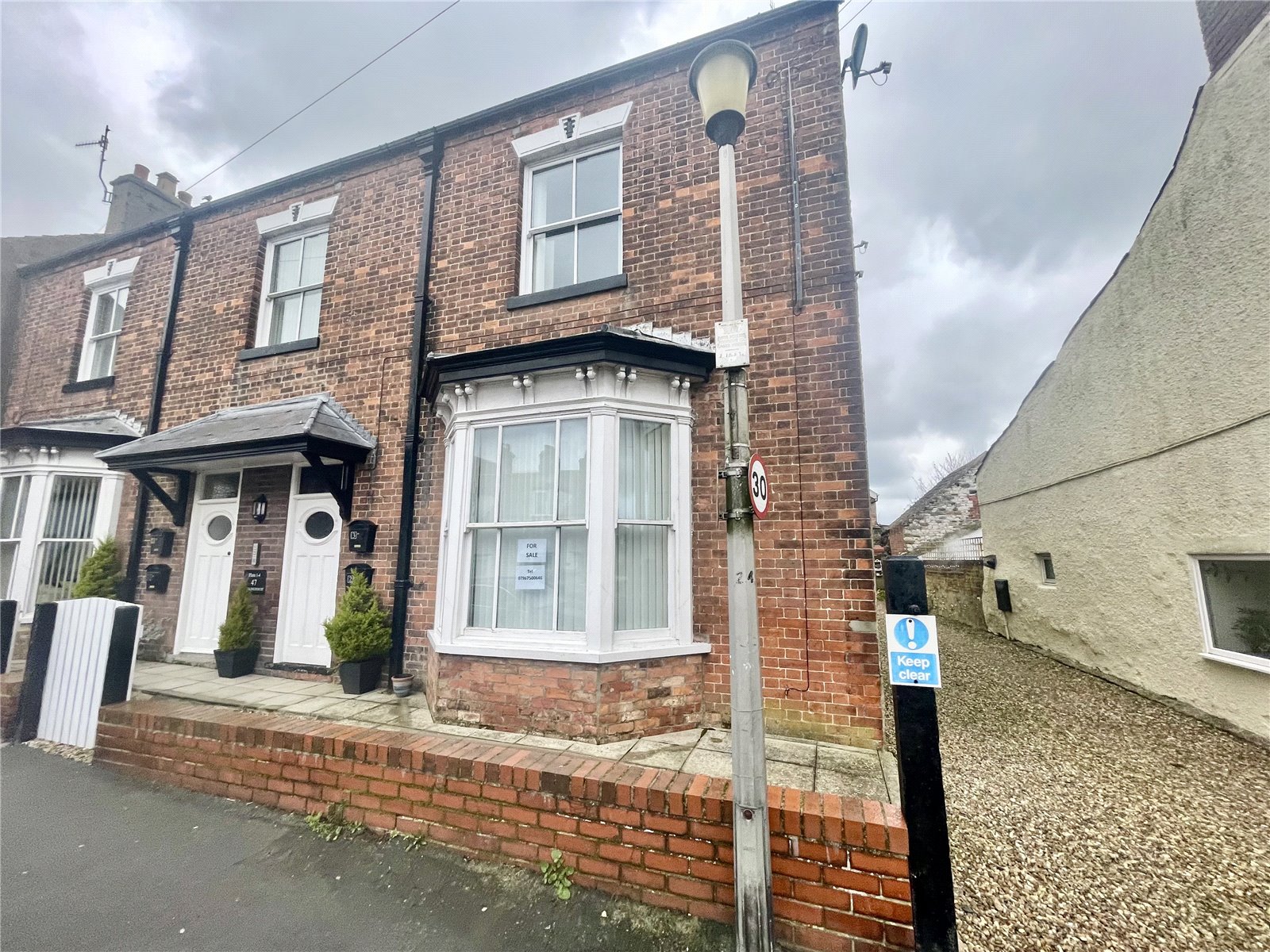 2 Bed Ground Floor Flat For Sale In Bridlington Street, Filey, (Ref: 620163), YO14