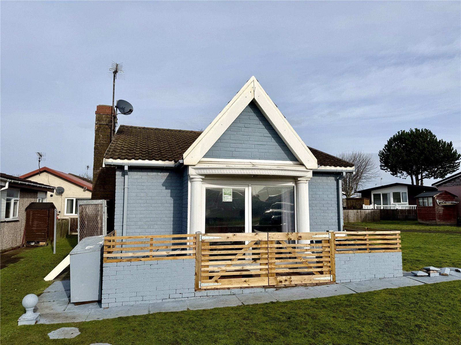 2 Bed Bungalow For Sale In Wilsthorpe, Bridlington, (Ref: 700413), YO15