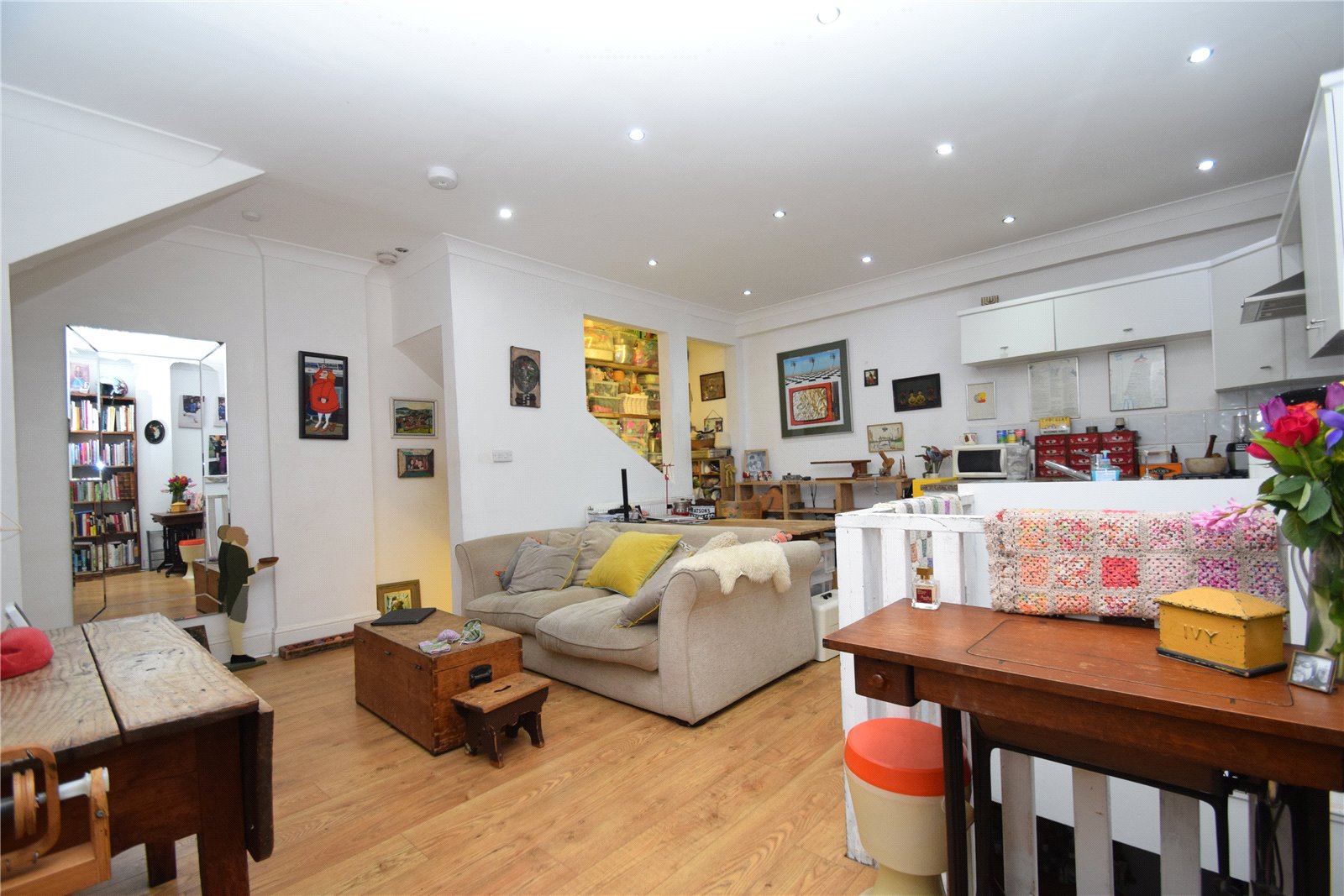 2 Bed Ground Floor Flat For Sale In South Street, Scarborough, (Ref: 577435), YO11
