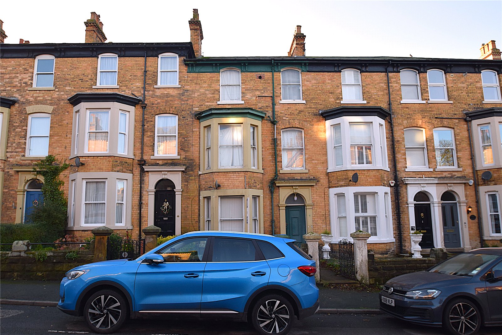 2 Bed Apartment For Sale In Princess Royal Terrace, Scarborough, (Ref: 650443), YO11