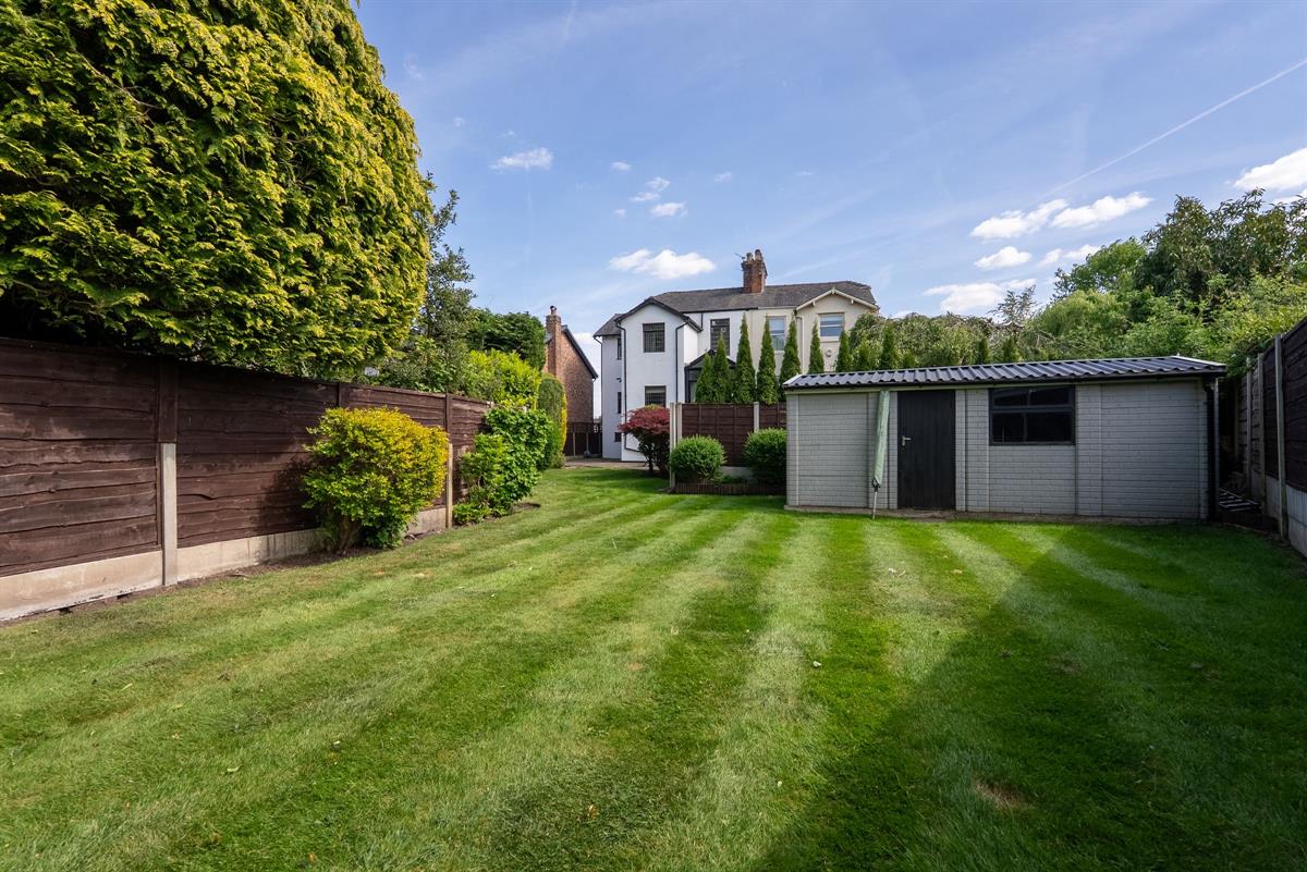 4 bed semi-detached house for sale in Four bedroom family home with stunning views over playing fields  - Property Image 20