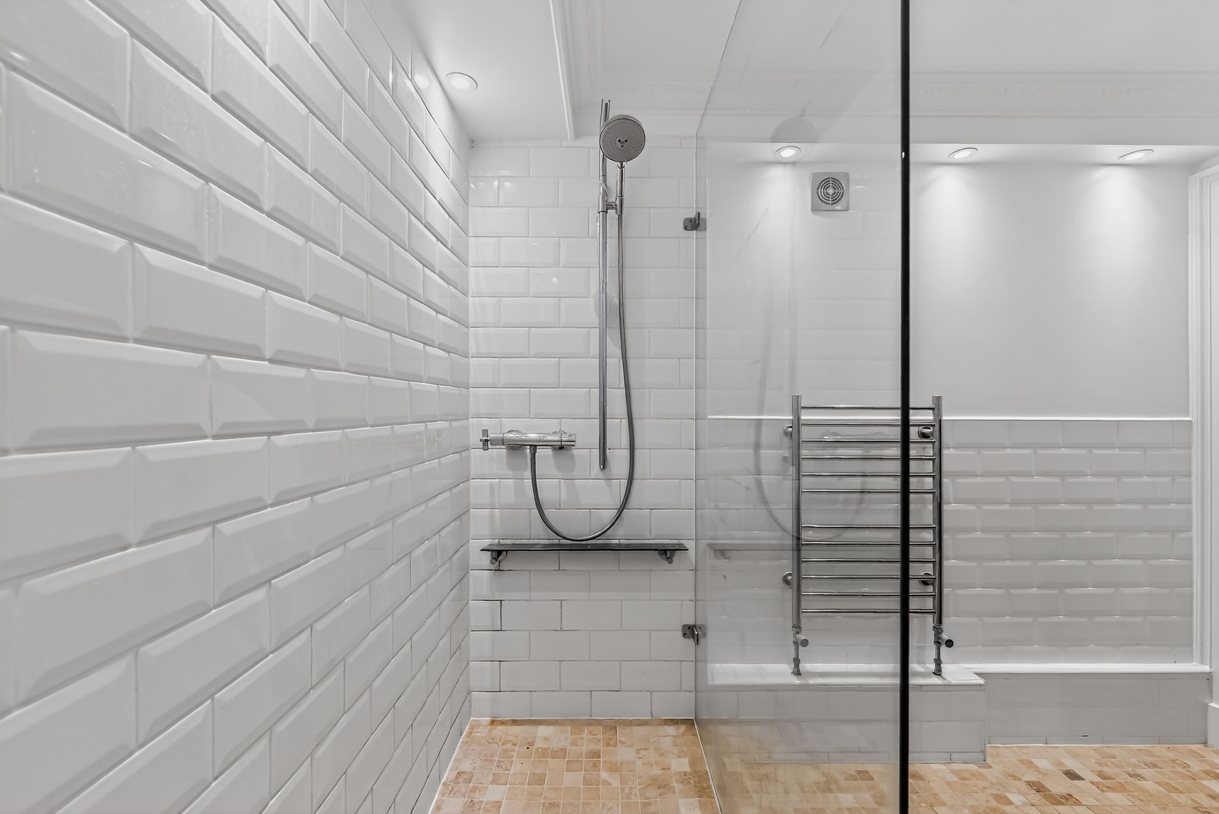 2 bed flat for sale in West Lynn, Devisdale Road, Altrincham  - Property Image 12