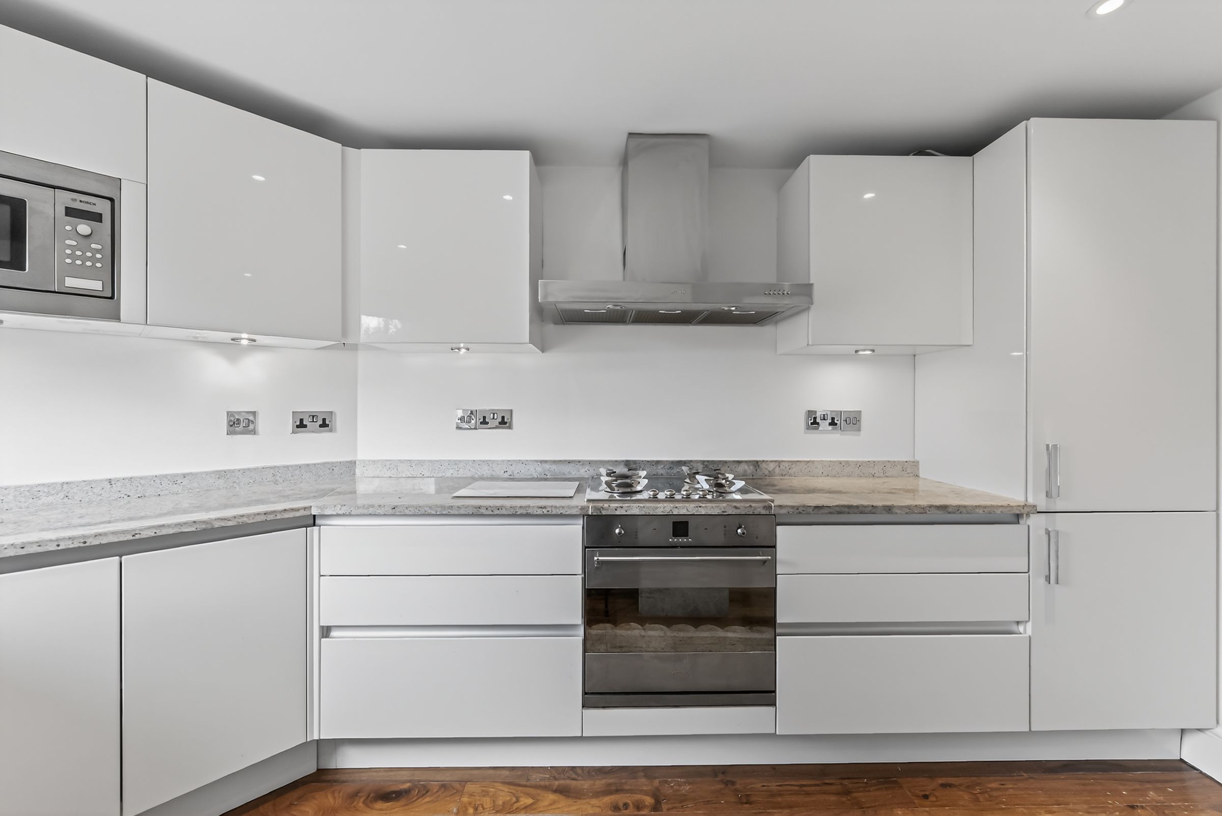 2 bed flat for sale in West Lynn, Devisdale Road, Altrincham  - Property Image 4