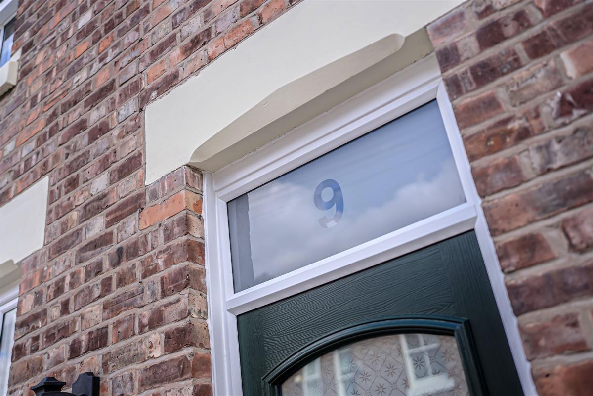 2 bed terraced house for sale in Hardy Avenue, Manchester  - Property Image 3