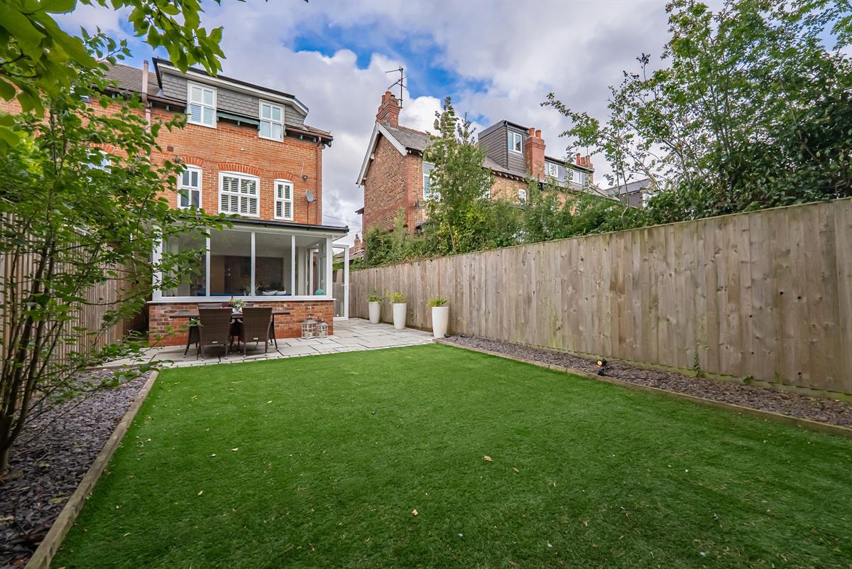 4 bed semi-detached house for sale in Bankhall Lane, Hale  - Property Image 15