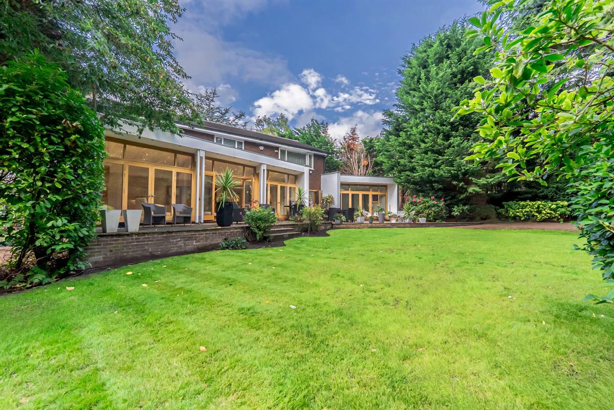 5 bed detached house for sale in Five Bedroom Detached Family Home on Pinewood in Bowdon - Property Image 1