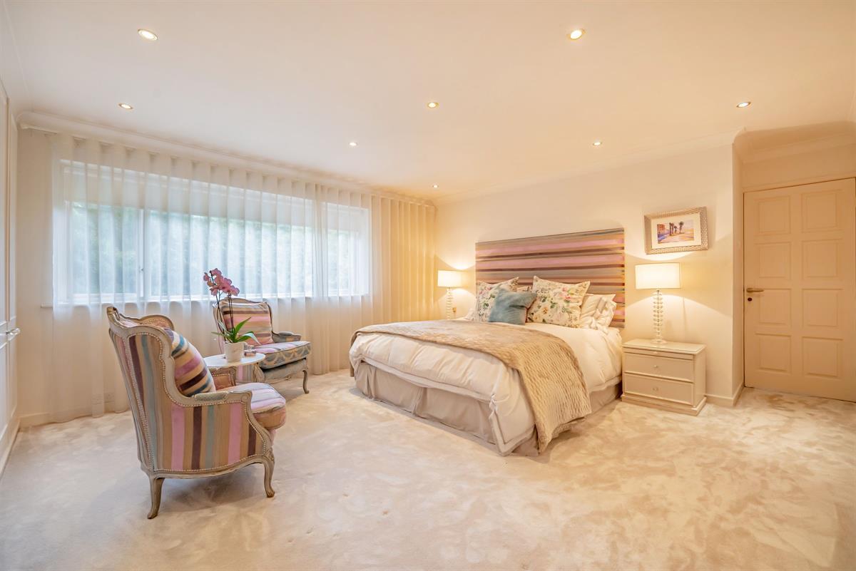 5 bed detached house for sale in Five Bedroom Detached Family Home on Pinewood in Bowdon  - Property Image 17