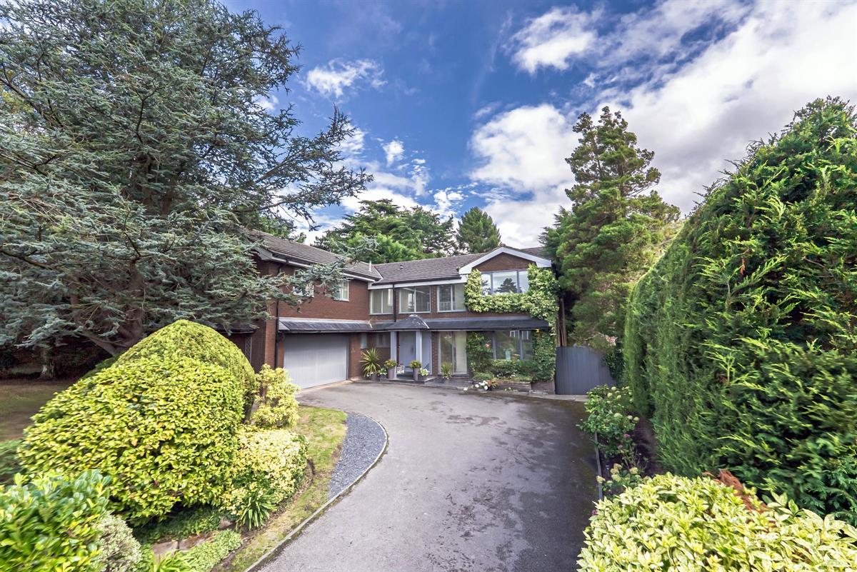 5 bed detached house for sale in Five Bedroom Detached Family Home on Pinewood in Bowdon - Property Image 1