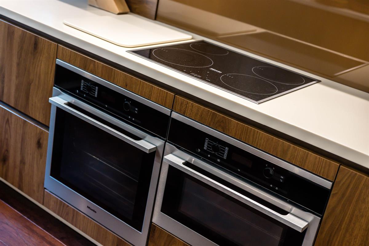 3 bed flat for sale in Three Bedroom apartment in The White House off Suffolk Road  - Property Image 12