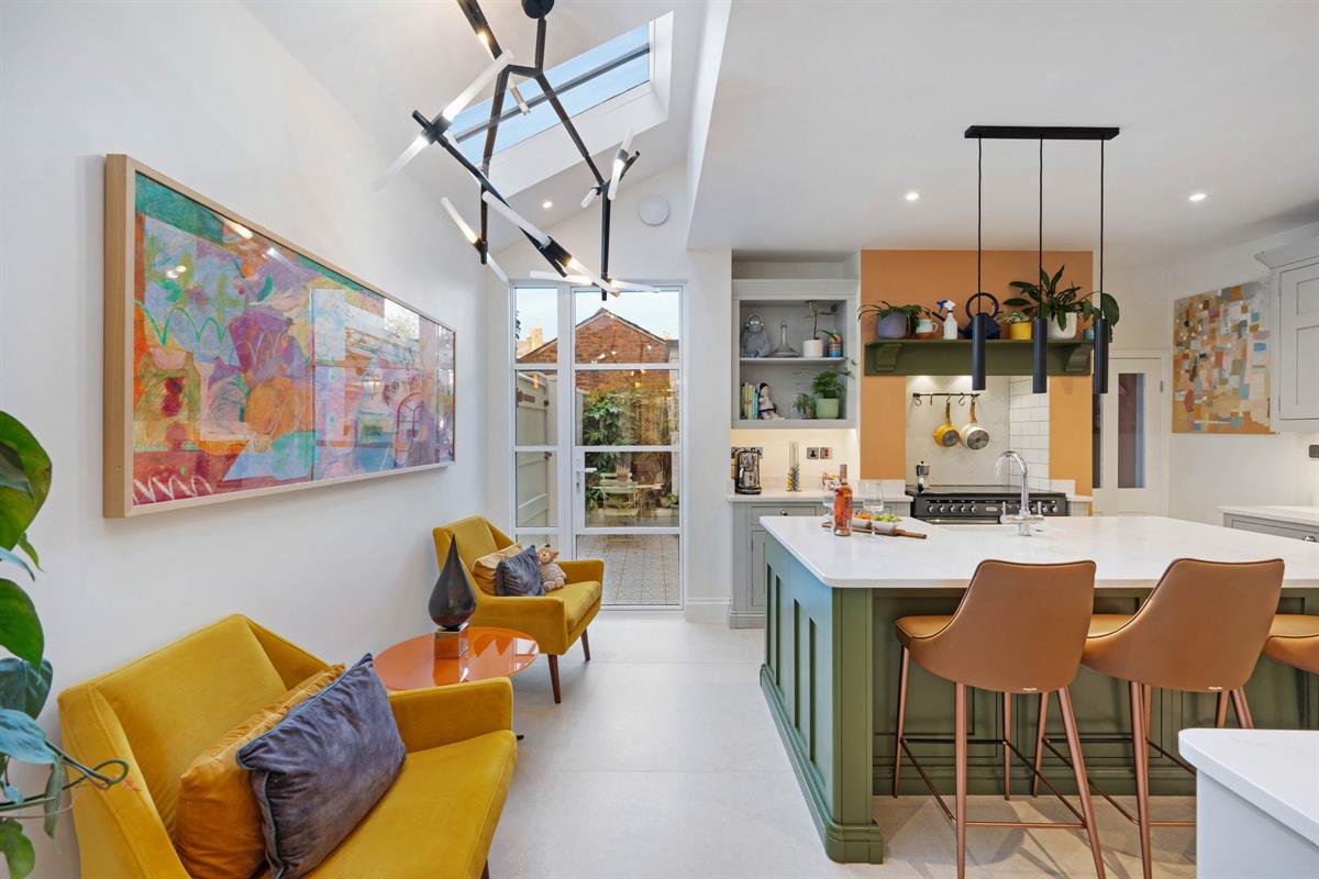 5 bed end of terrace house for sale in The Downs, Altrincham  - Property Image 1