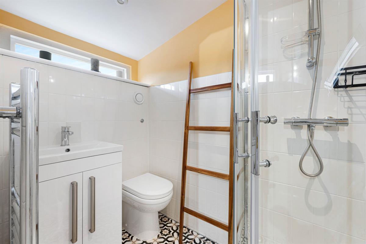 5 bed end of terrace house for sale in The Downs, Altrincham  - Property Image 17