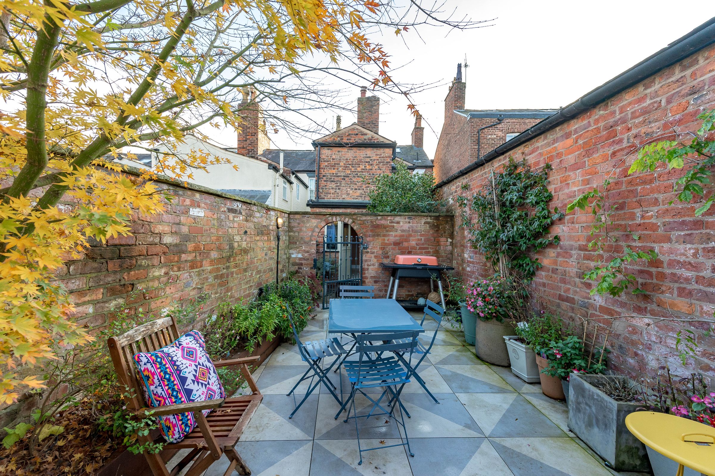 5 bed end of terrace house for sale in The Downs, Altrincham  - Property Image 4
