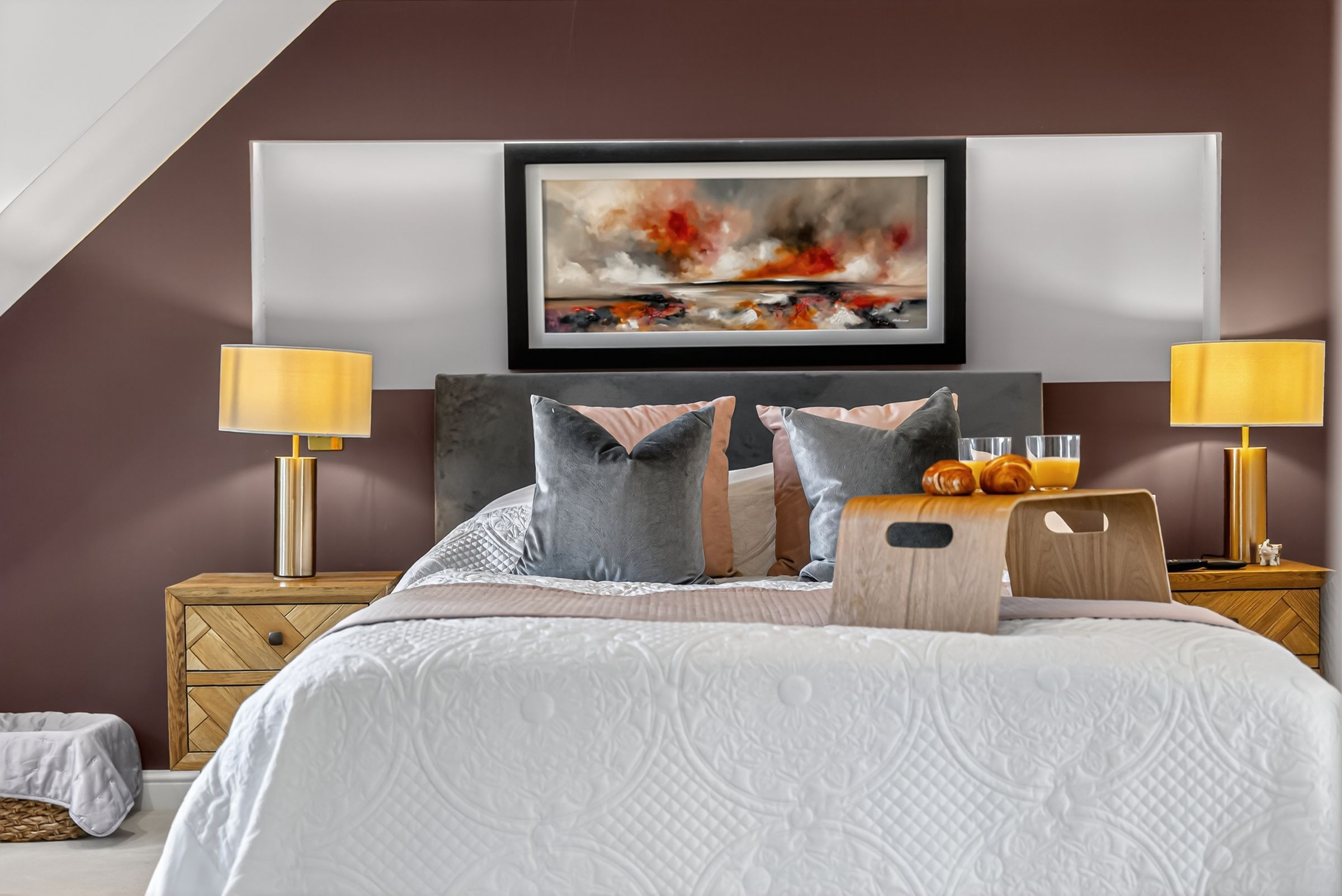 5 bed end of terrace house for sale in Harwell Road, West Timperley, Altrincham  - Property Image 2