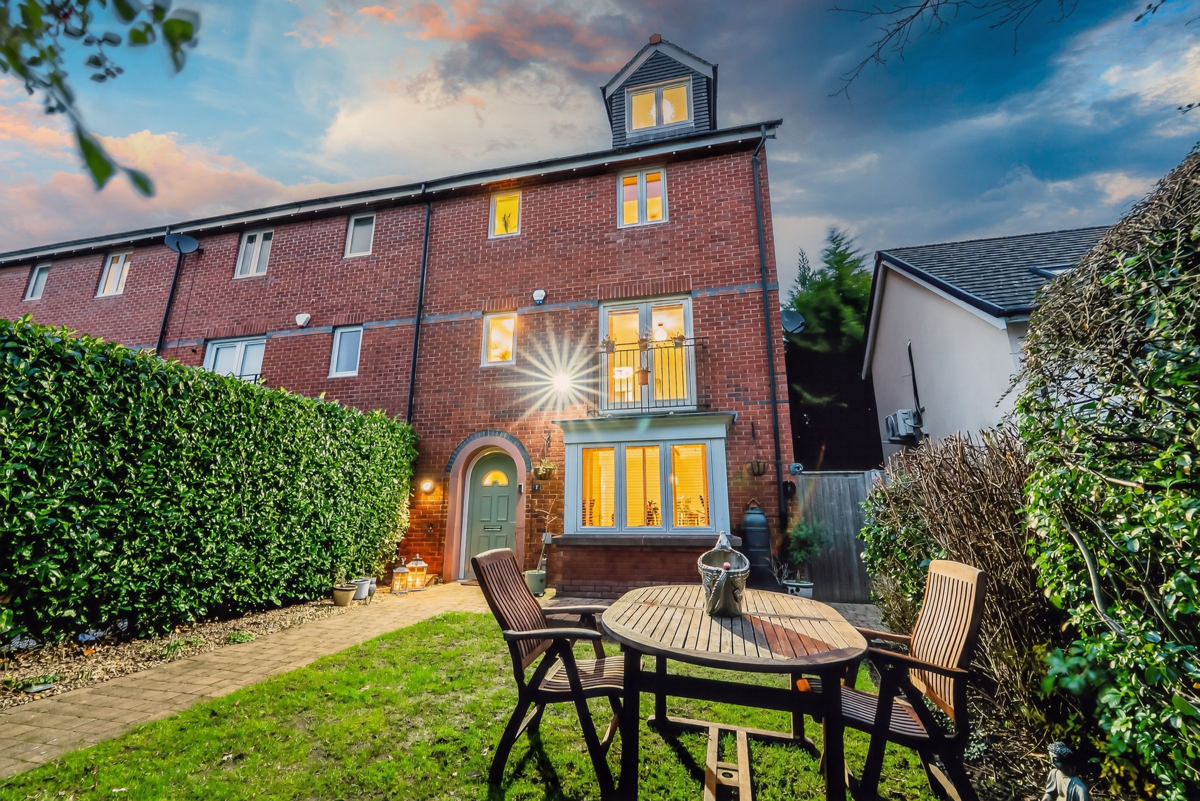 5 bed  for sale in Harwell Road, West Timperley, Altrincham