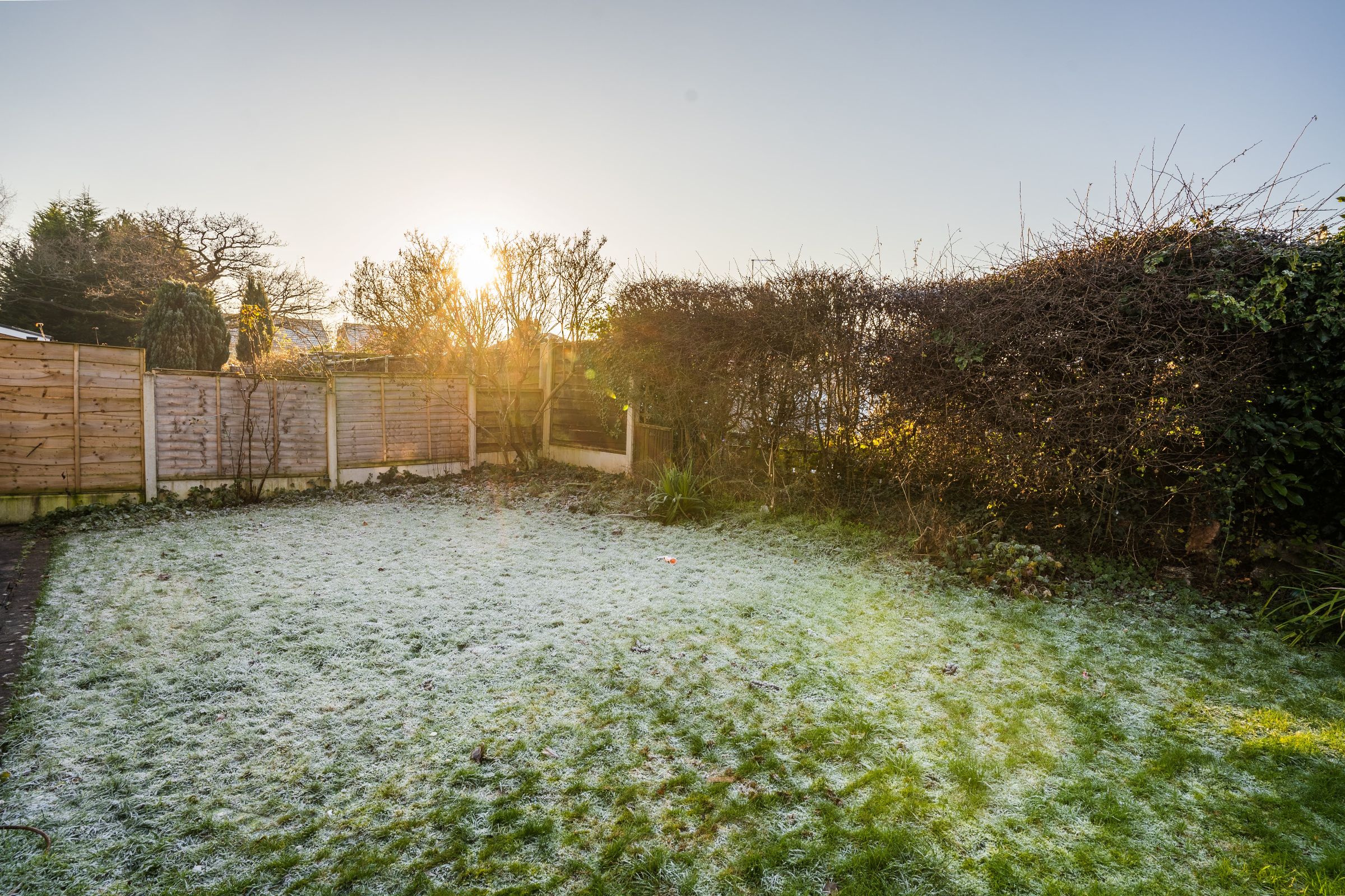 3 bed semi-detached house to rent in Sudbury Drive  - Property Image 6