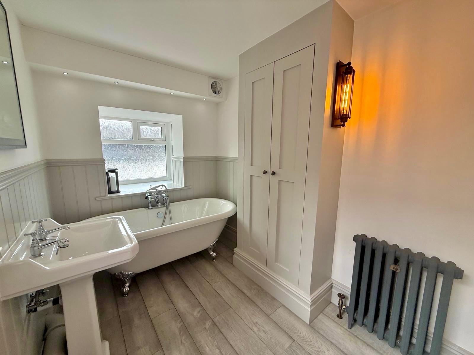 1 bed flat to rent in Stunning Apartment on Stockport Road , Timperley, Altrincham  - Property Image 7