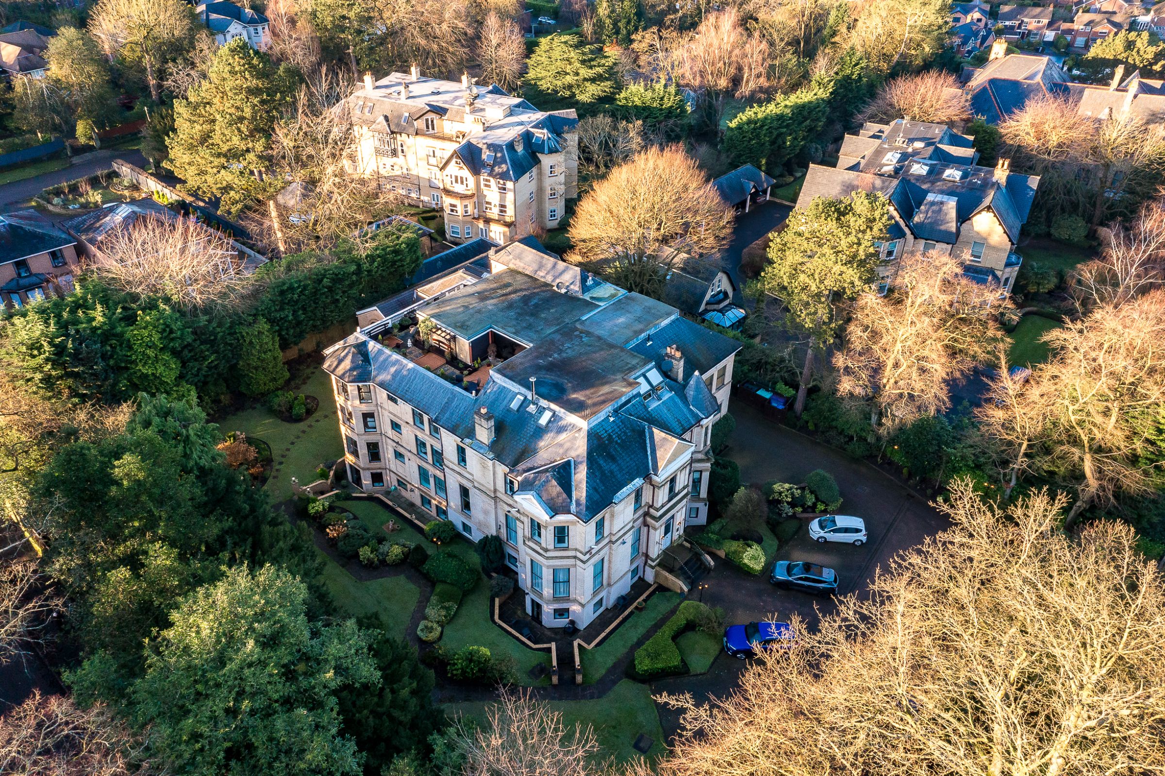 3 bed flat for sale in Suffolk Road, Altrincham, WA14