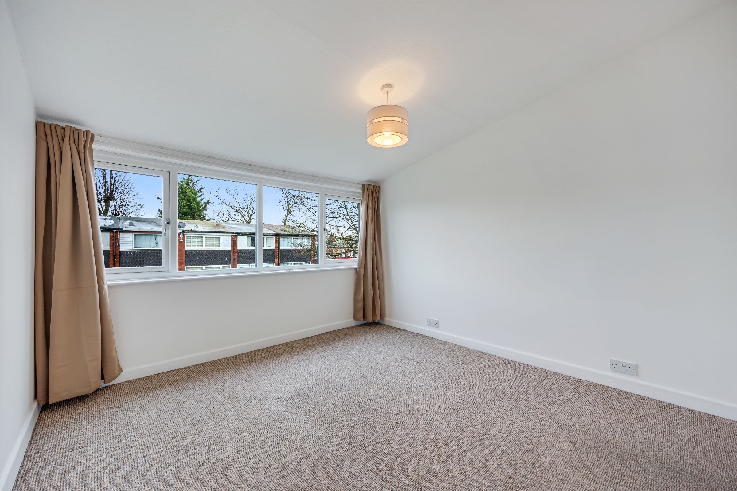 3 bed town house for sale in St. Hildas Close, Manchester  - Property Image 14