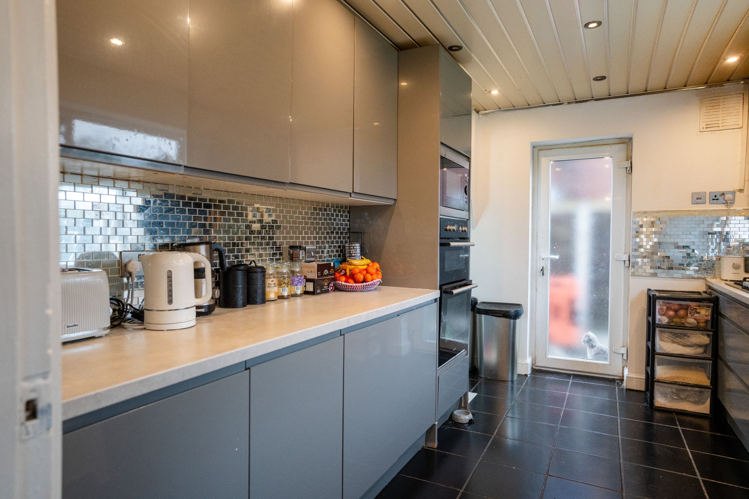 3 bed detached house for sale in Oakdale Drive, Heald Green, Cheadle  - Property Image 4